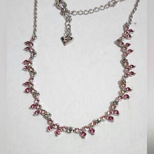 Cookie lee vintage silver tone choker necklac with sparkling pink crystals.